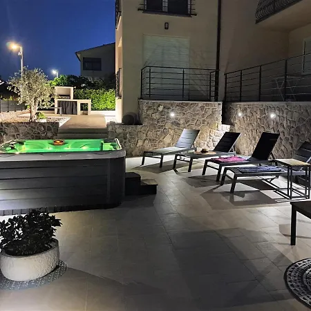 Cosmopolitan Lägenhet Krk Town