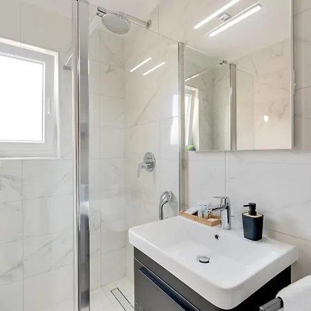 Cosmopolitan Apartment Krk Town