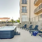 Cosmopolitan Apartmán *