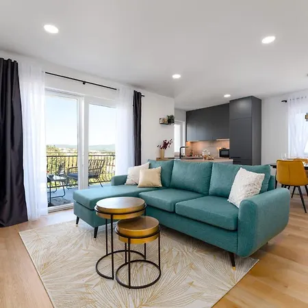 Cosmopolitan Apartmán *