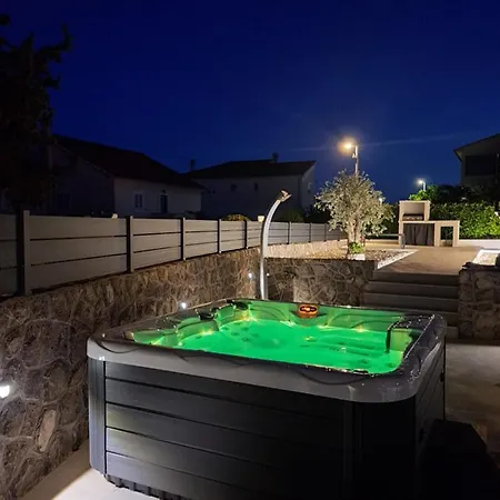 Cosmopolitan Apartmán *