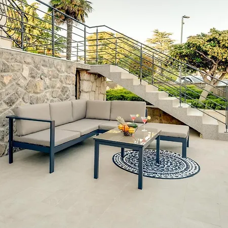 Cosmopolitan * Krk Town