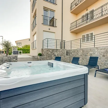 Cosmopolitan * Krk Town