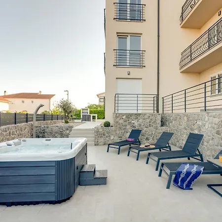 Cosmopolitan Apartmán *